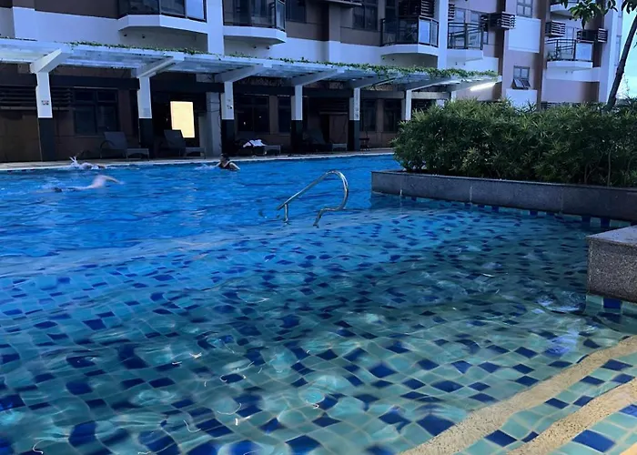 Modern 1br In Pasay With Balcony View Free Swimming Pool Near Naia Airport, Picc, Ccp, Moa Manila