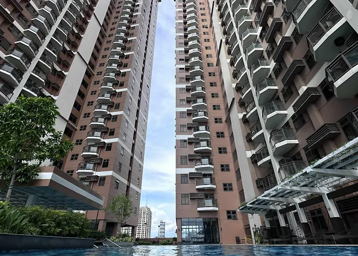 Modern 1br In Pasay With Balcony View Free Swimming Pool Near Naia Airport, Picc, Ccp, Moa *