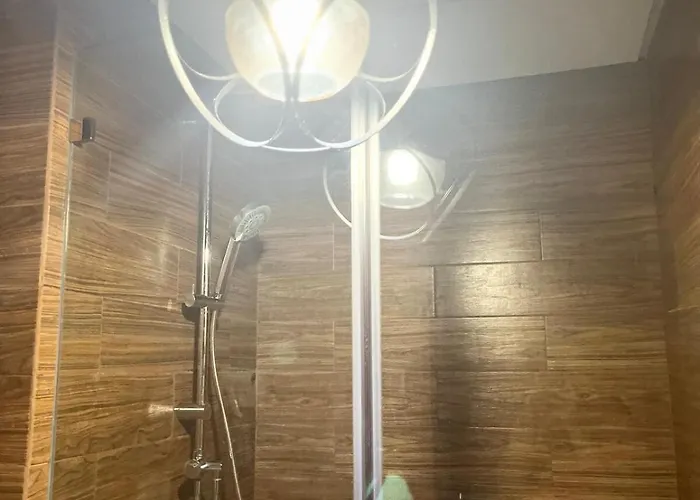 Modern 1br In Pasay With Balcony View Free Swimming Pool Near Naia Airport, Picc, Ccp, Moa Apartment