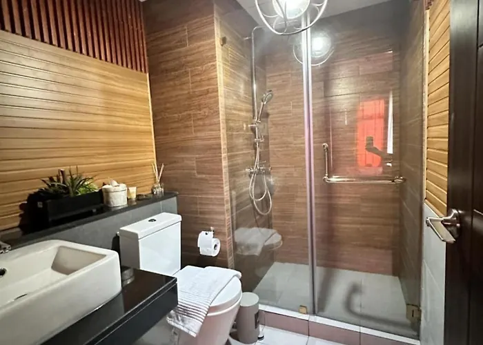 Modern 1br In Pasay With Balcony View Free Swimming Pool Near Naia Airport, Picc, Ccp, Moa Manila