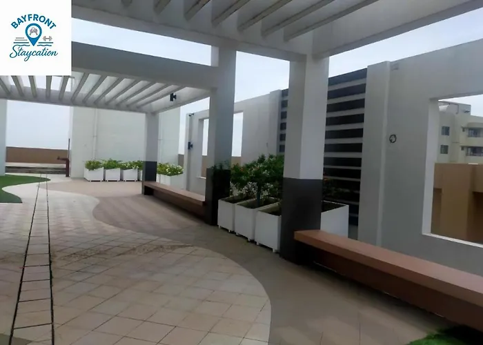 Modern 1br In Pasay With Balcony View Free Swimming Pool Near Naia Airport, Picc, Ccp, Moa Apartment *