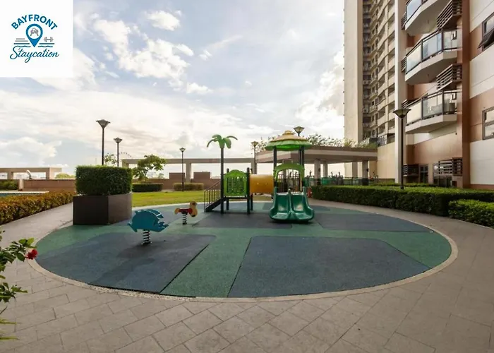 Modern 1br In Pasay With Balcony View Free Swimming Pool Near Naia Airport, Picc, Ccp, Moa Apartment